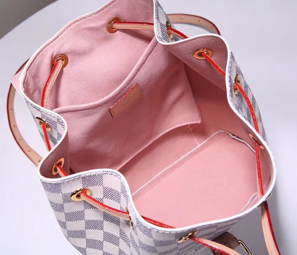 ルイヴィトンバッグ着用イメージ